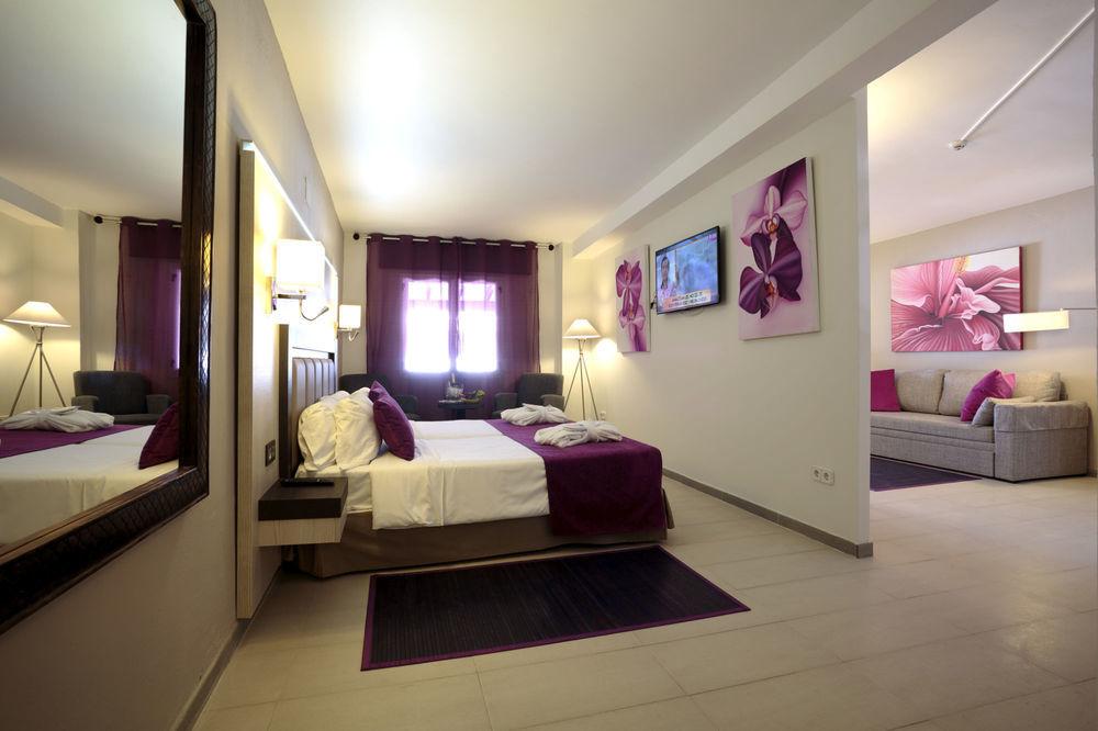 Hotel Fergus Style Bahamas (Adults Only) Playa d'en Bossa Esterno foto