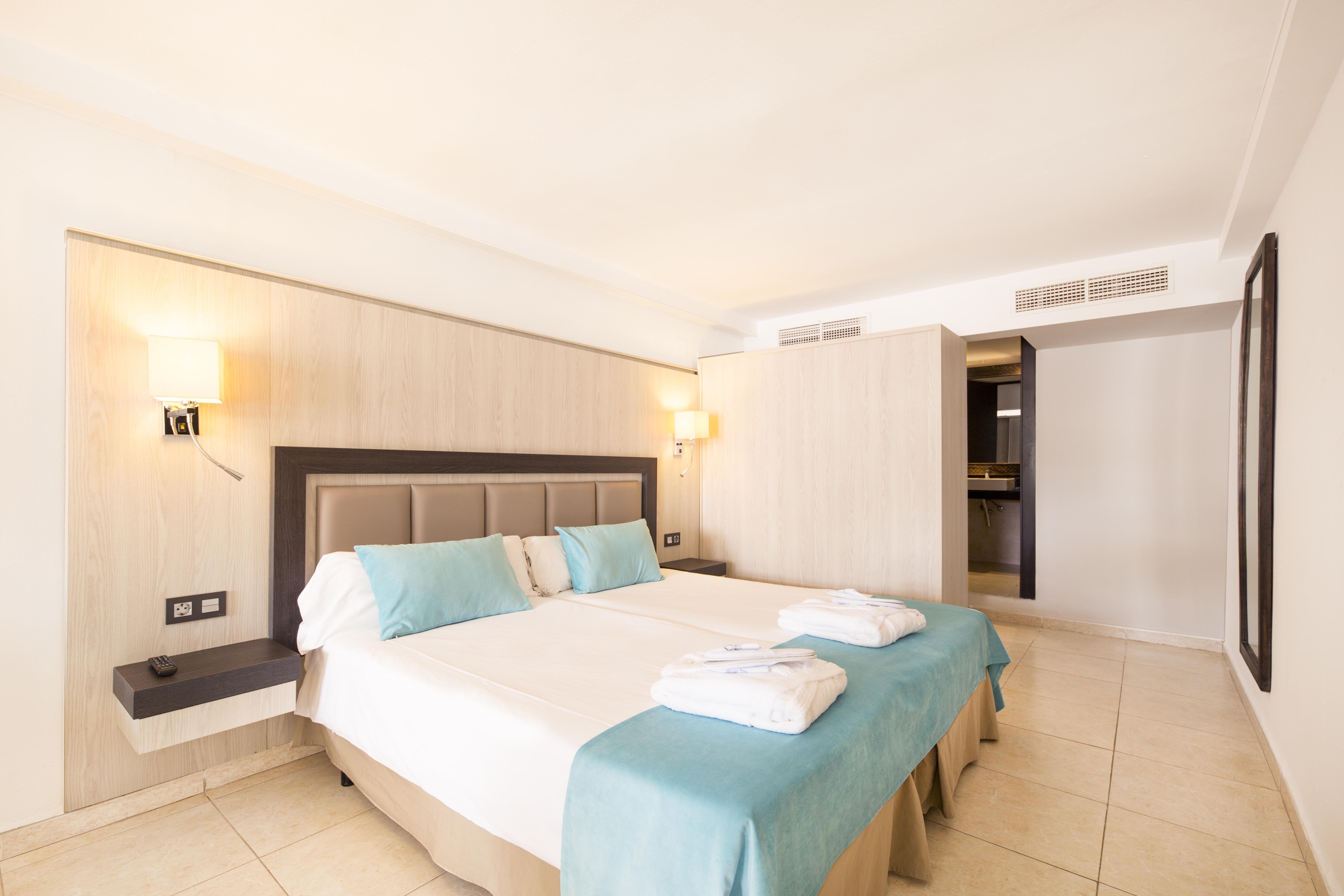 Hotel Fergus Style Bahamas (Adults Only) Playa d'en Bossa Esterno foto