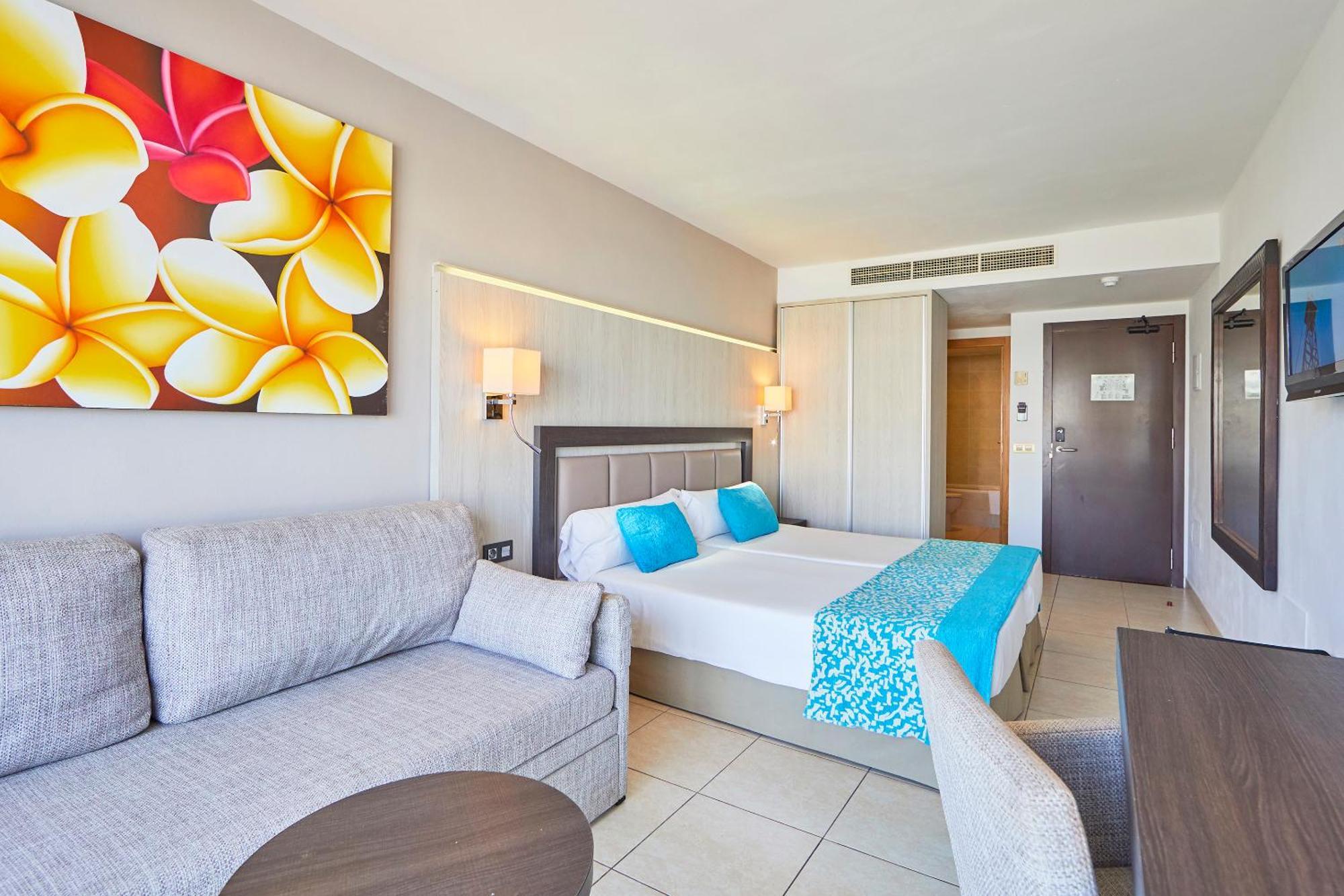 Hotel Fergus Style Bahamas (Adults Only) Playa d'en Bossa Esterno foto