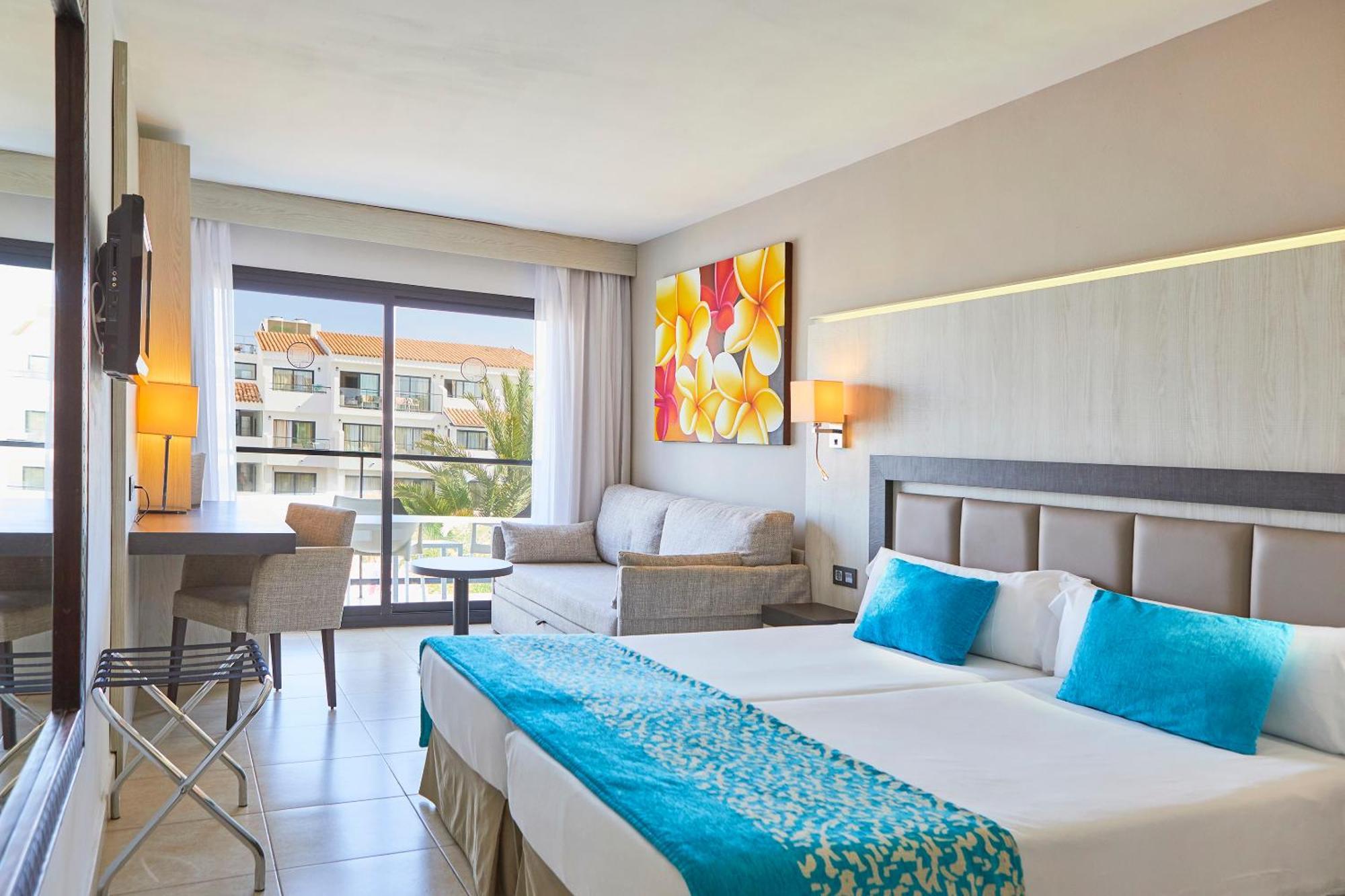 Hotel Fergus Style Bahamas (Adults Only) Playa d'en Bossa Esterno foto